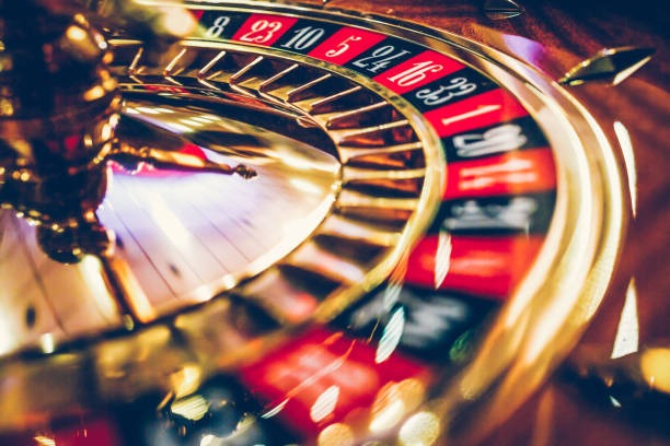 Buffalo King slot game interface and winning combinations